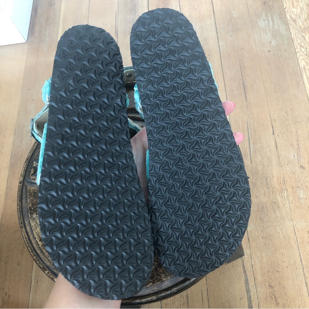 Muk Luks Estelle Sandal in Jade | Sz 10 - Picture 10 of 12
